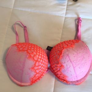 Victoria’s Secret Bombshell Bra
